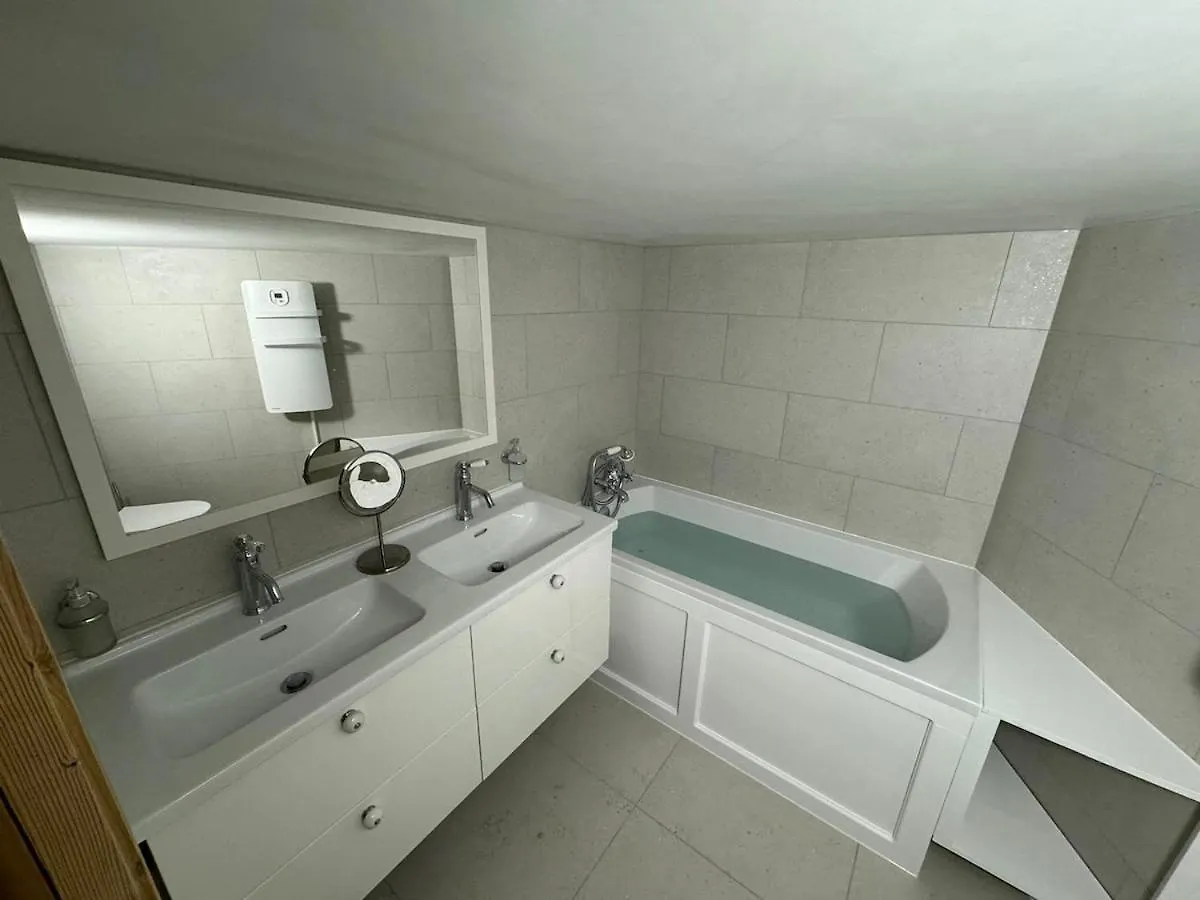 Val Thorens Luxury Apartment Sleeps 8  Val Thorens