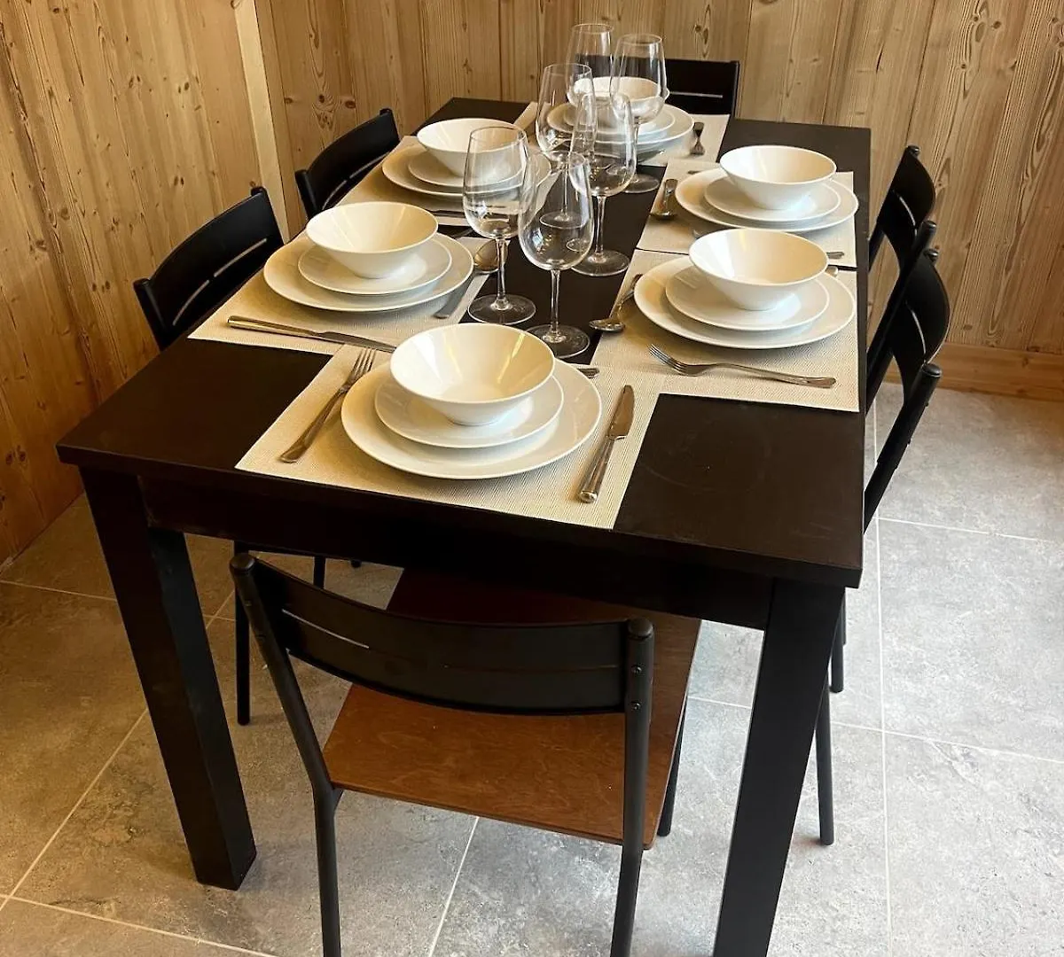 Val Thorens Luxury Apartment Sleeps 8  Val Thorens