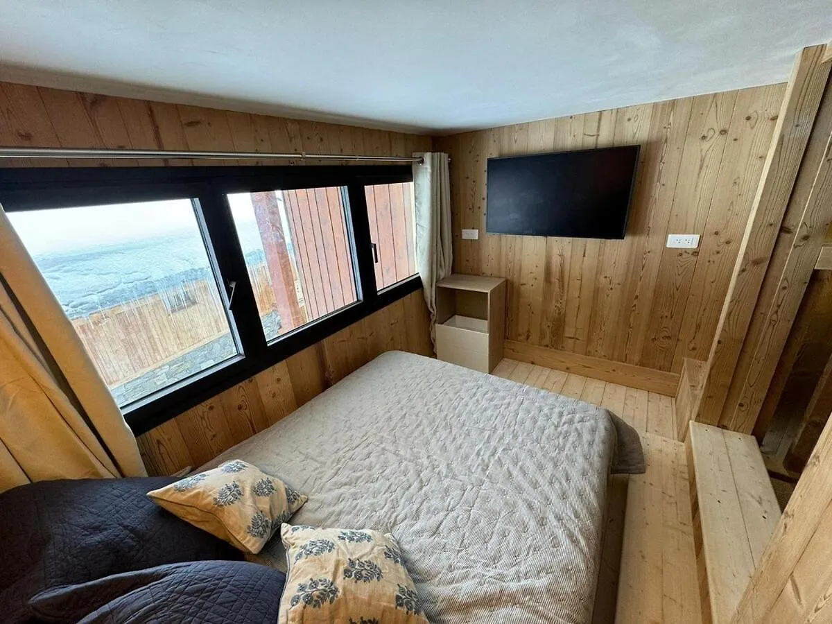Val Thorens Luxury Apartment Sleeps 8 0*, Val Thorens France