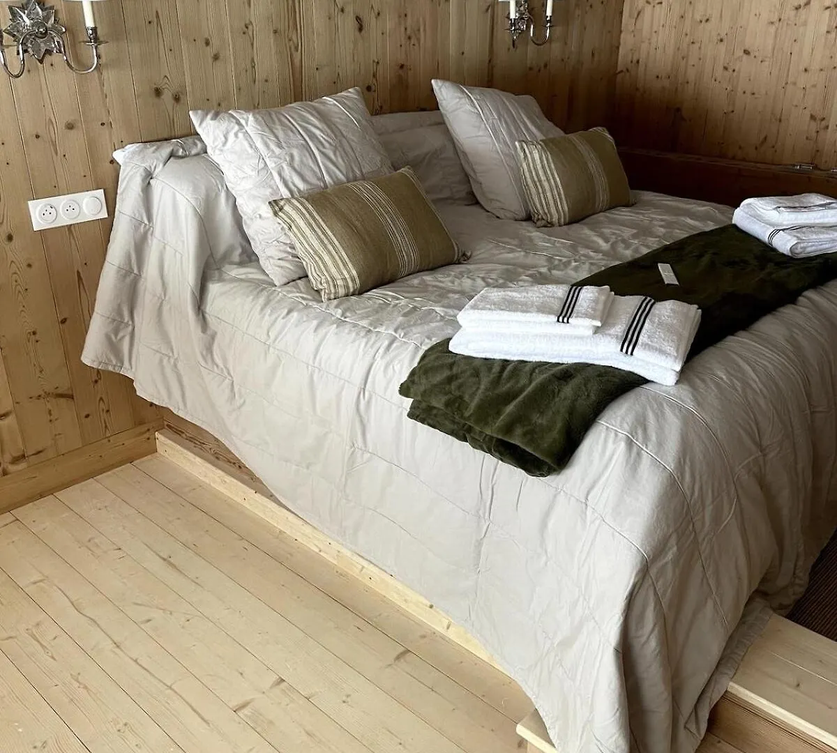 Val Thorens Luxury Apartment Sleeps 8 France
